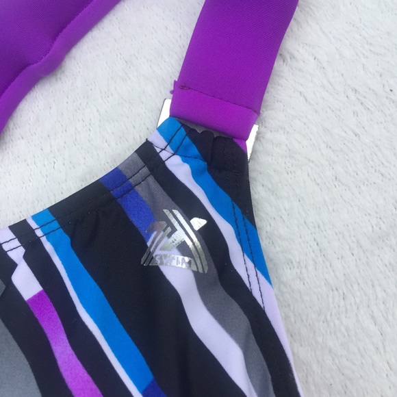 ZeroXposur Takini Swim Top - Picture 2 of 5